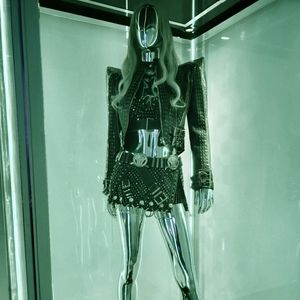 Meet your Posher, Elle